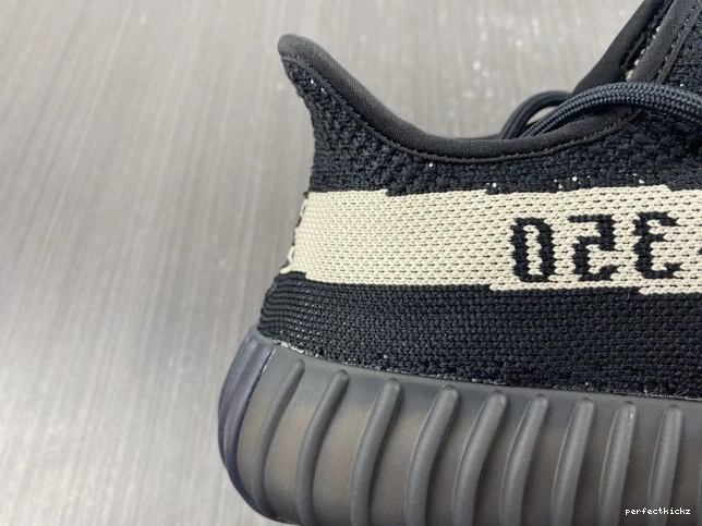 350 BY1604 Yeezy Core Black White Adidas Boost V2 0717